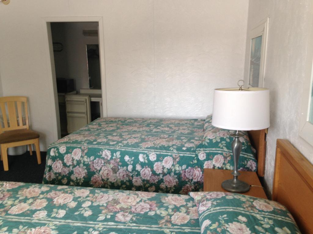 Mark III Motel And Apartments Сийсайд Хайтс Стая снимка